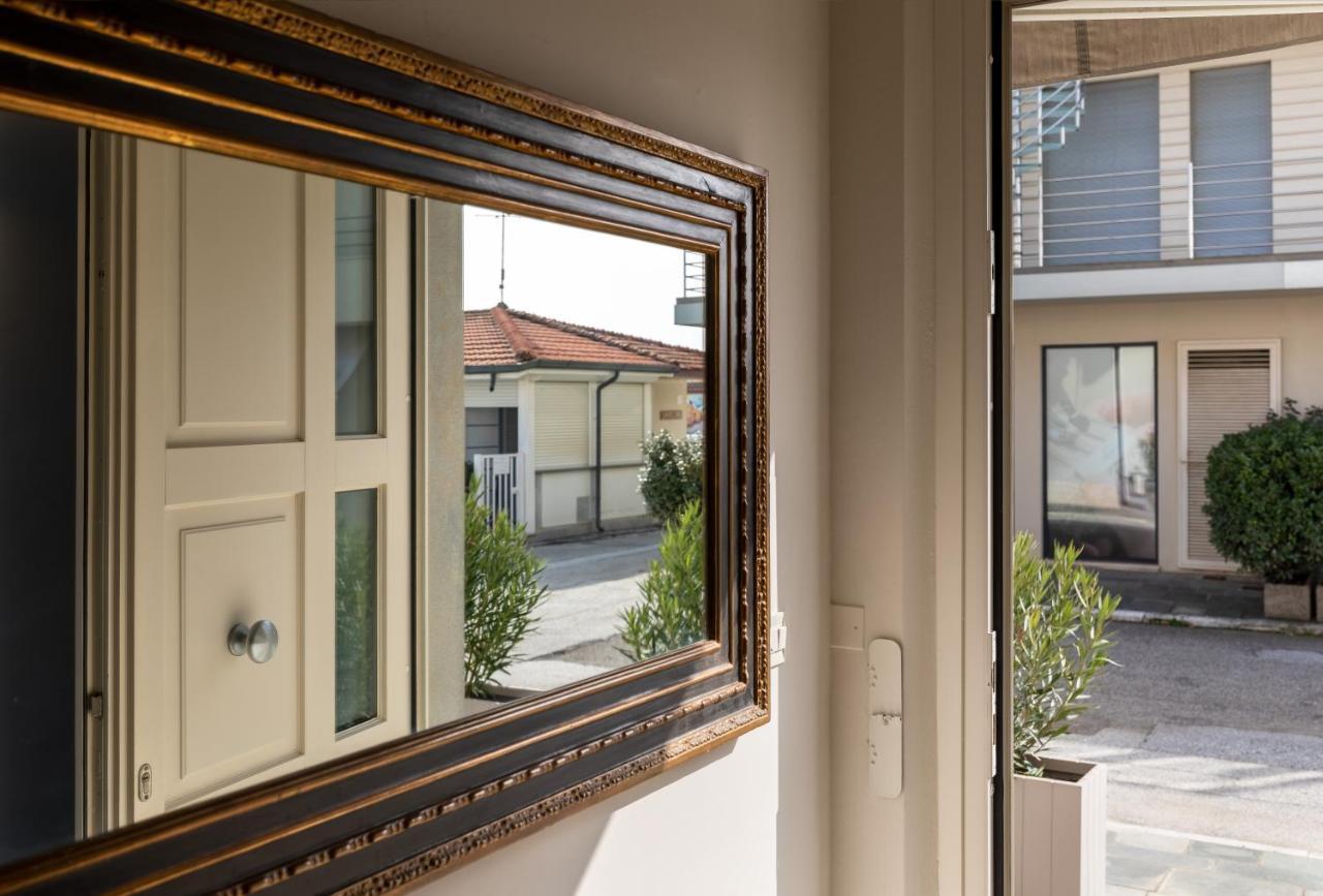 Viareggio Suite - Beach Apartment Экстерьер фото